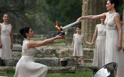 希腊奥运火炬女神是谁